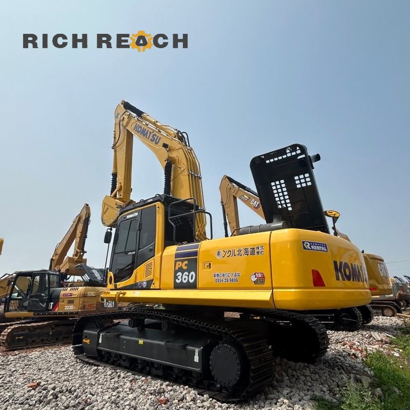 Rear view of a used 2018 Komatsu PC360-8 excavator – $41,667 second-hand Komatsu PC360-8 with low hours from Richreach